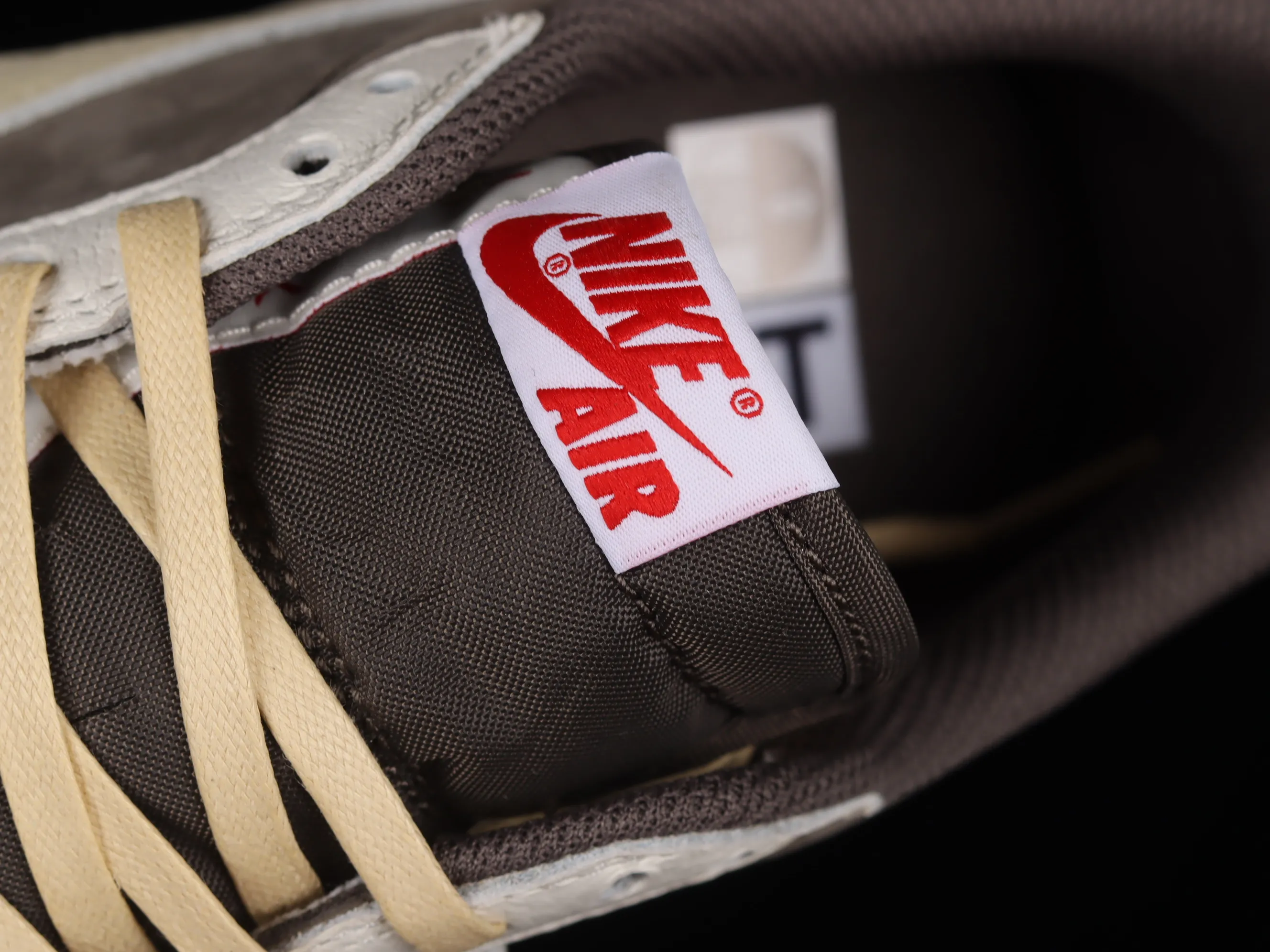 All categories Air Jordan Jordan series basketball shoes Air Jordan 1 Low LW version Travis Scott x Air Jordan 1 Low OG "Reverse Mocha" AJ1 Joe 1 reverse mocha brown and white barb joint casual sports basketball shoes DM7866-162